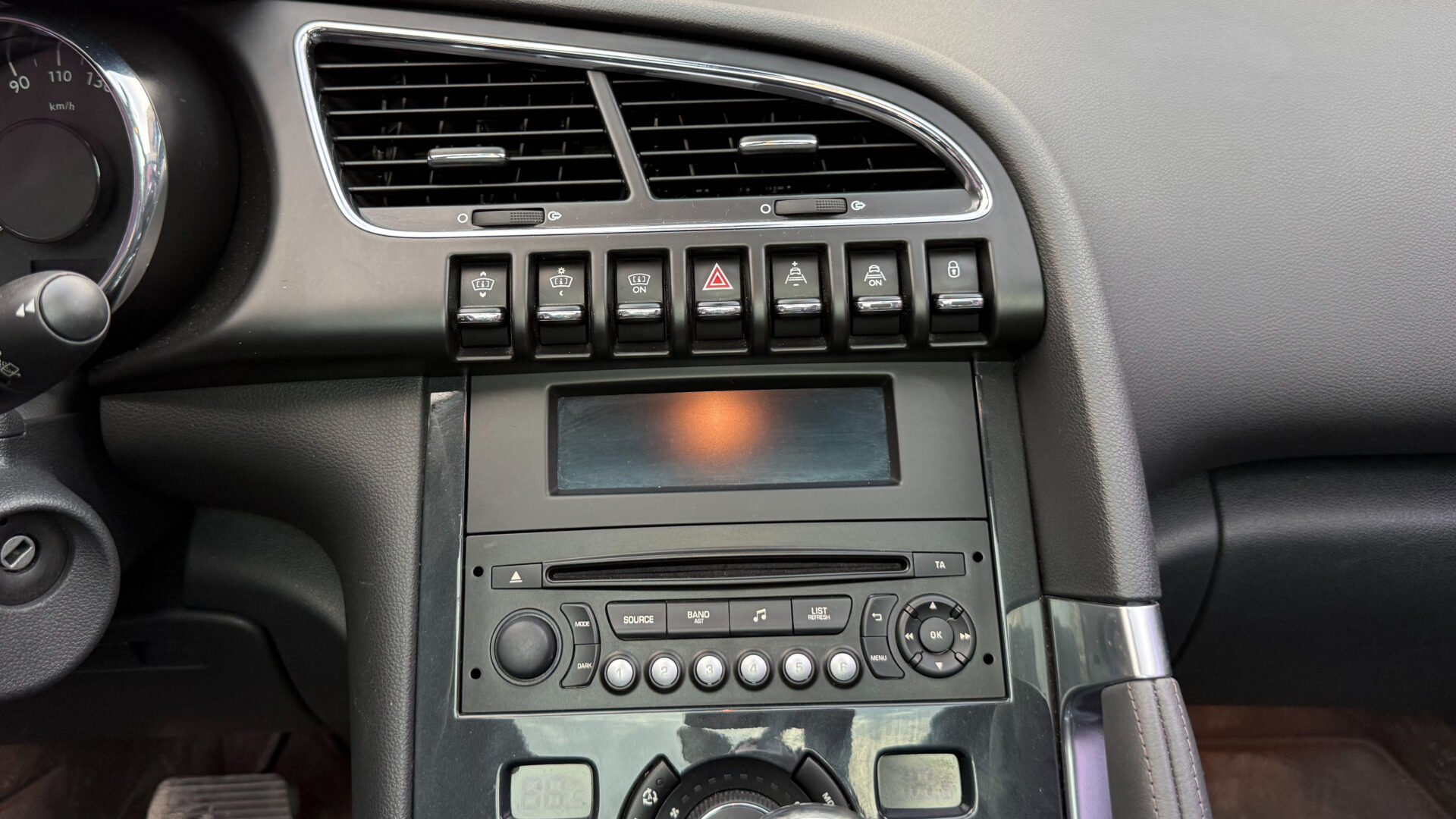 
								Peugeot 2008 2016 full									