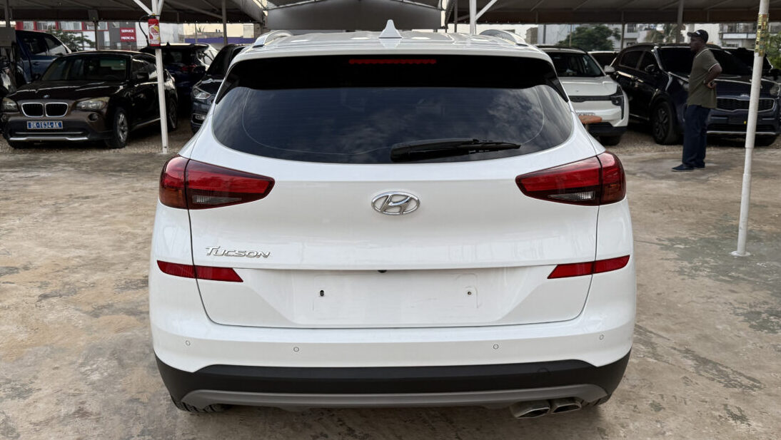 
								Hyundai Tucson 2019 full									