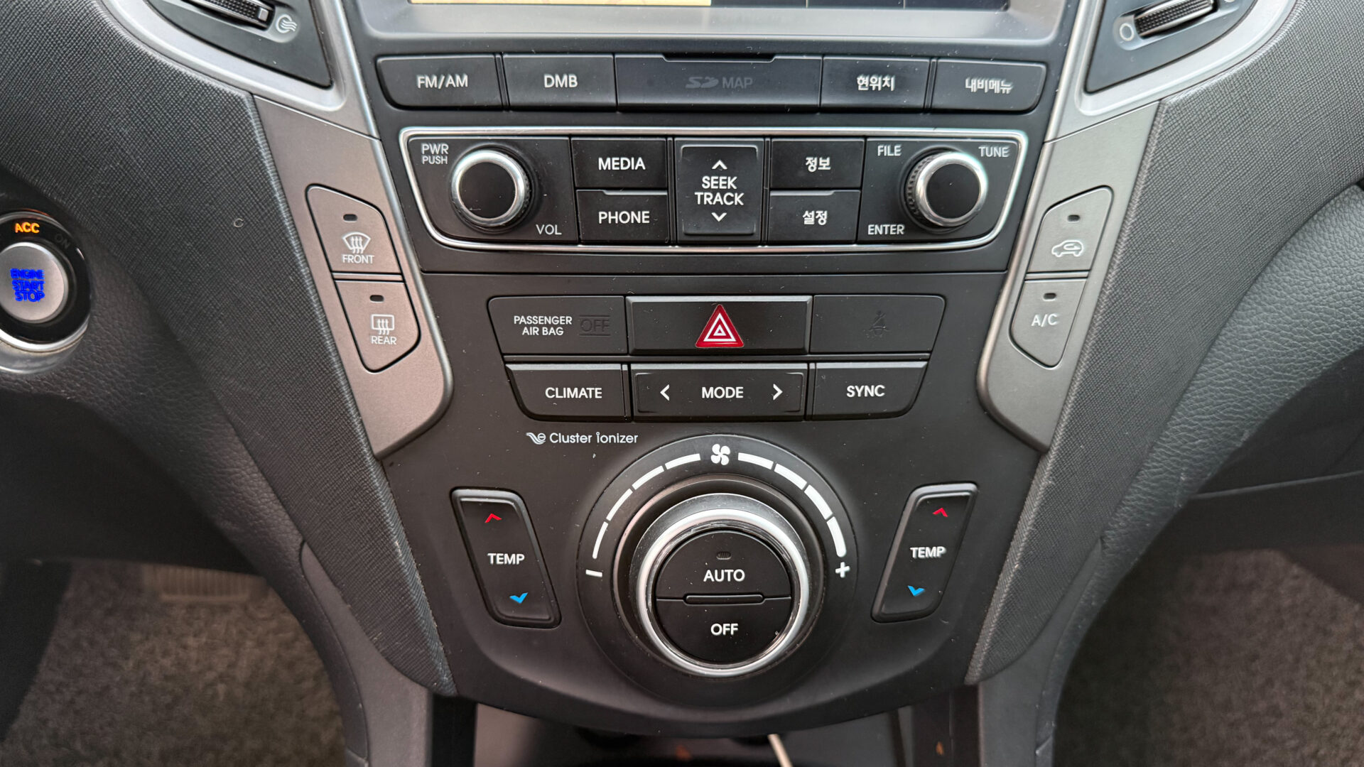 
								Hyundai SantaFe 2017 full									