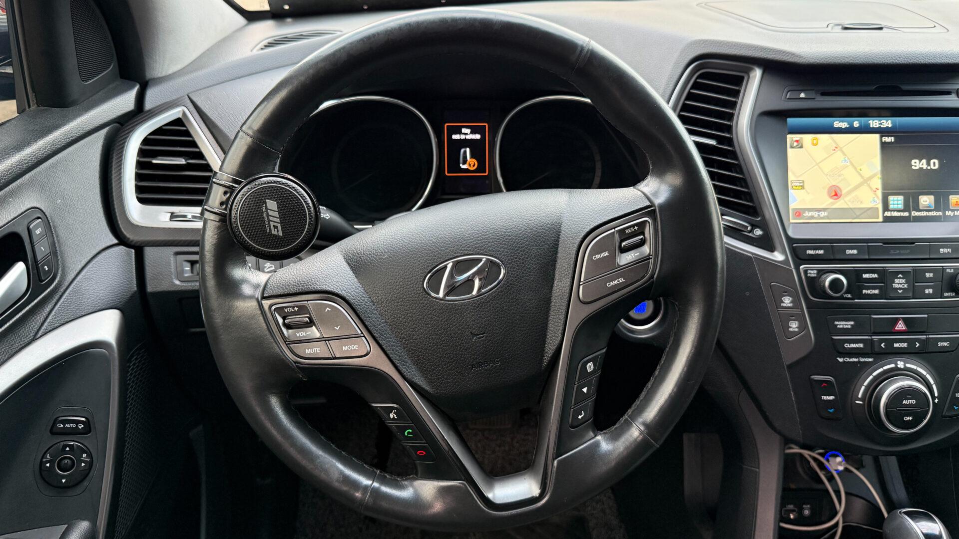 
								Hyundai SantaFe 2017 full									